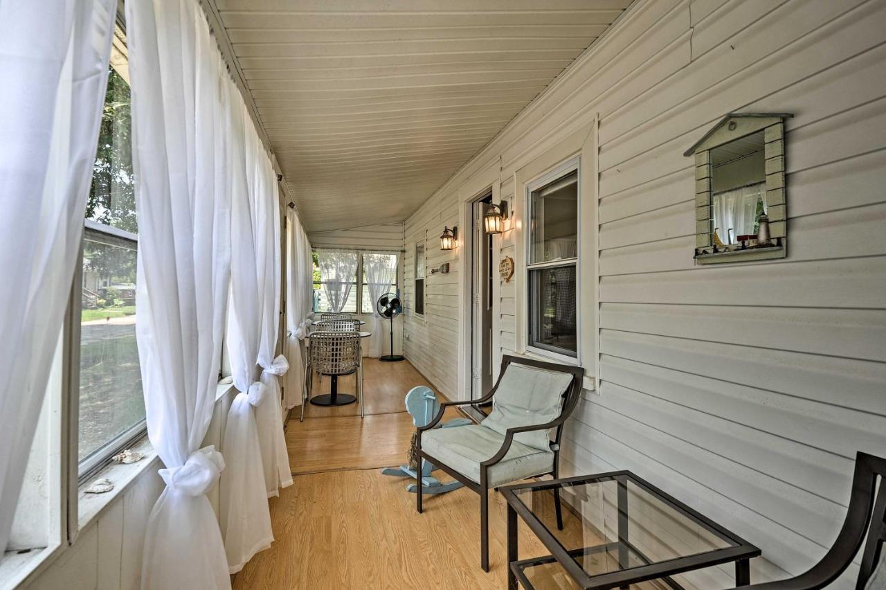 The Blue Crab Cottage - 3 Blocks From The Beach! Colonial Beach Εξωτερικό φωτογραφία